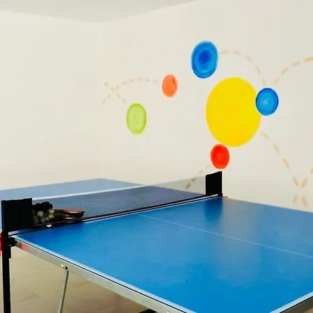 Hetty House - Ferrel, Big House, Balcony With Open View 아파트 *