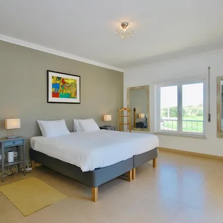 Hetty House - Ferrel, Big House, Balcony With Open View 페렐